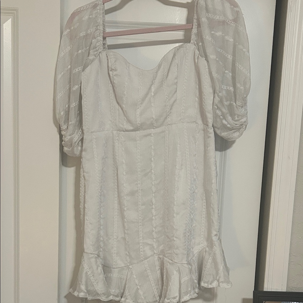 Selfie Leslie White Puff Sleeve Blouse